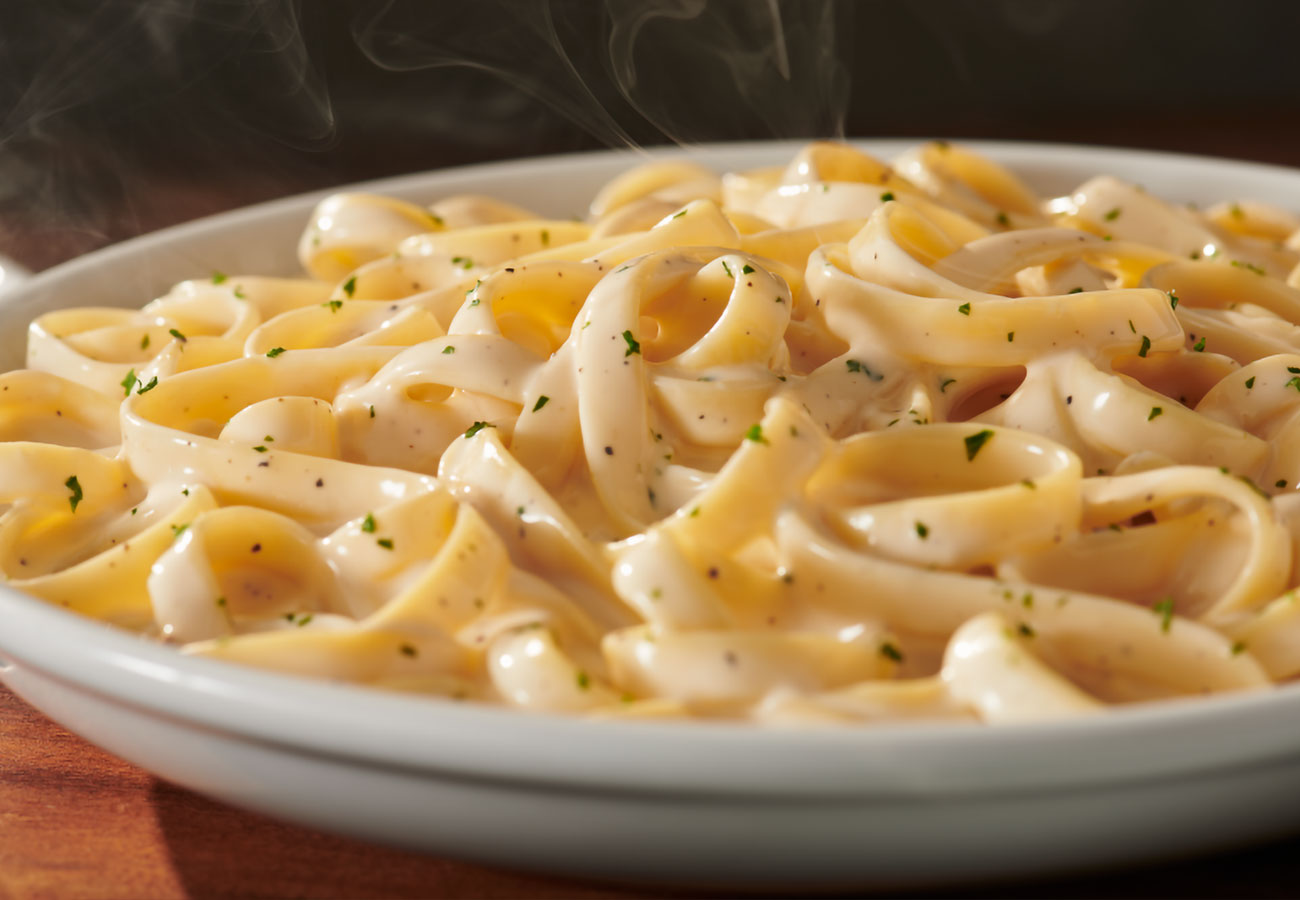 Fettucine-Alfredo-111422_x1